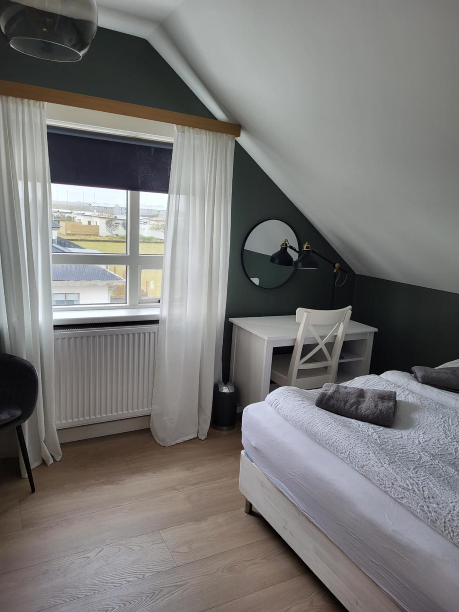 Grindavik Guesthouse Self Check In & Out Cameră foto